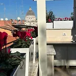 La Terrazza Di Vanessa St Peter View روما