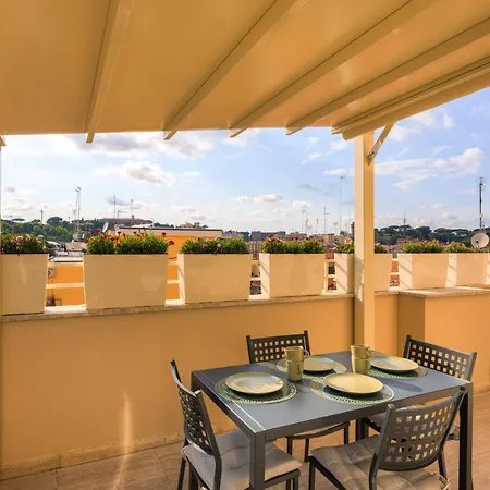 La Terrazza Di Vanessa St Peter View * רומא